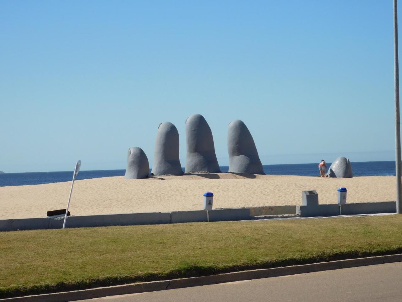 Depto Frente Al Mar - Punta Del Este - Uruguay Extérieur photo